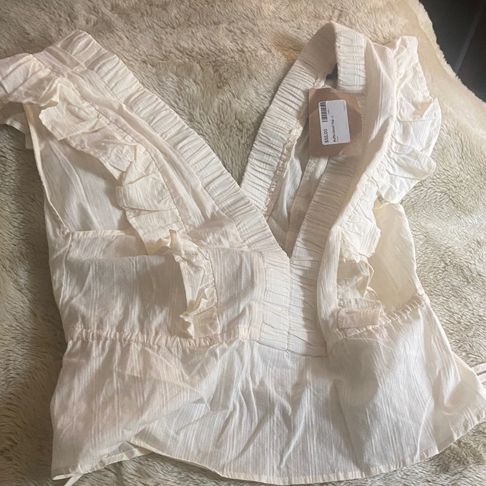 Elegant White Ruffled Women's Top